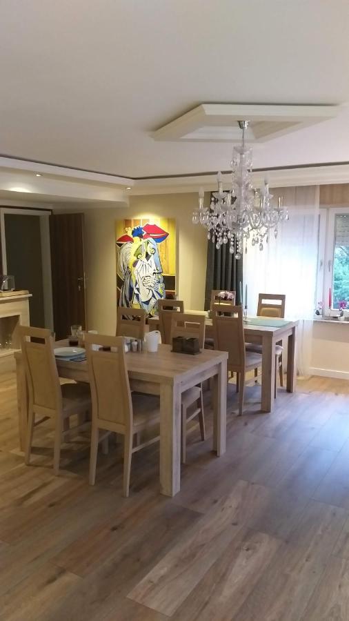 Moselina Gaestezimmer Sankt Aldegund Exterior foto