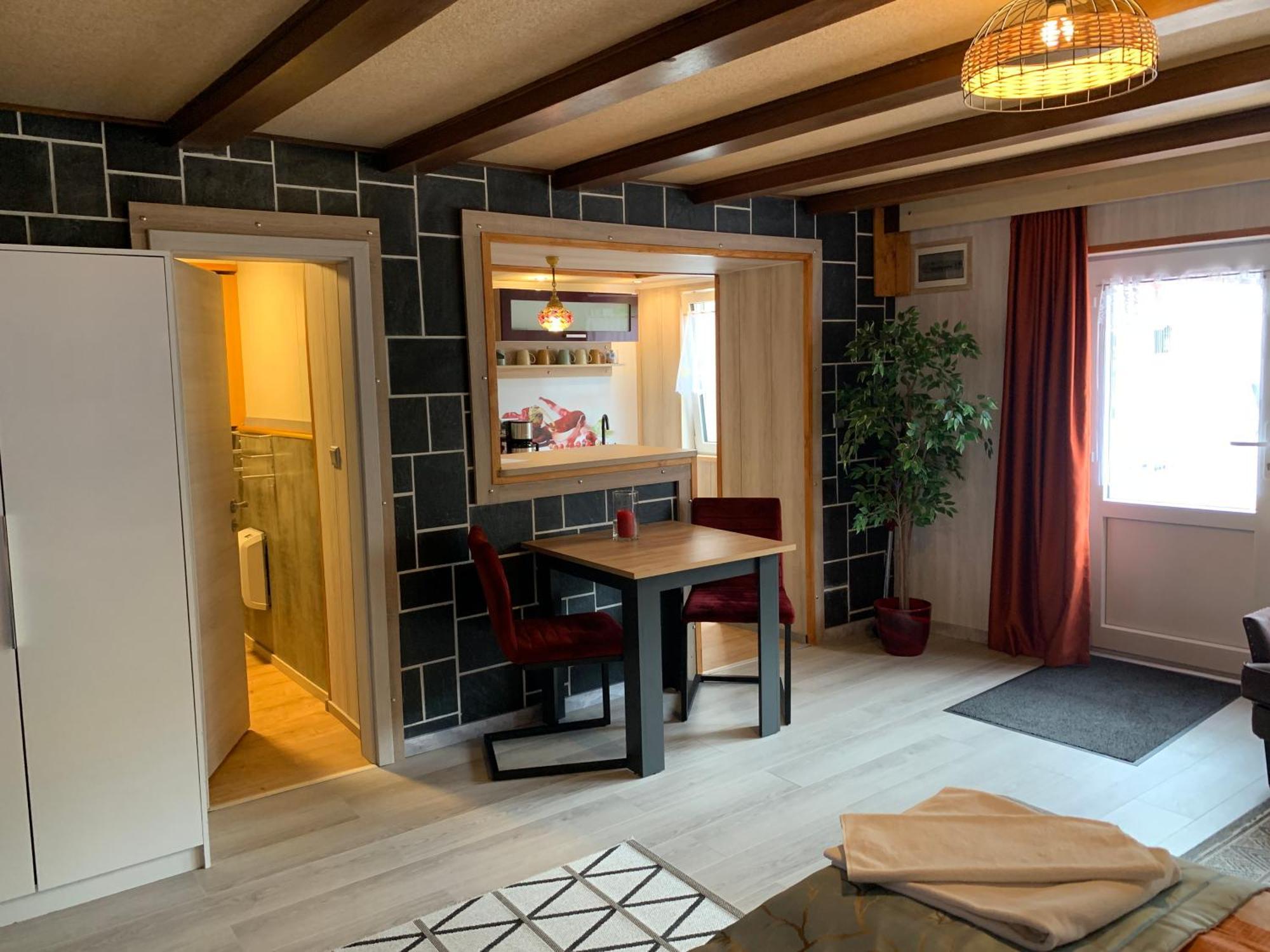 Moselina Gaestezimmer Sankt Aldegund Exterior foto