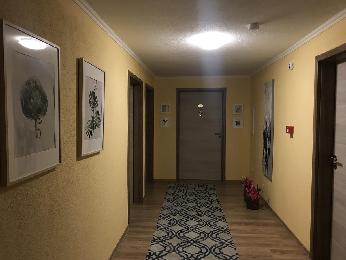 Moselina Gaestezimmer Sankt Aldegund Exterior foto